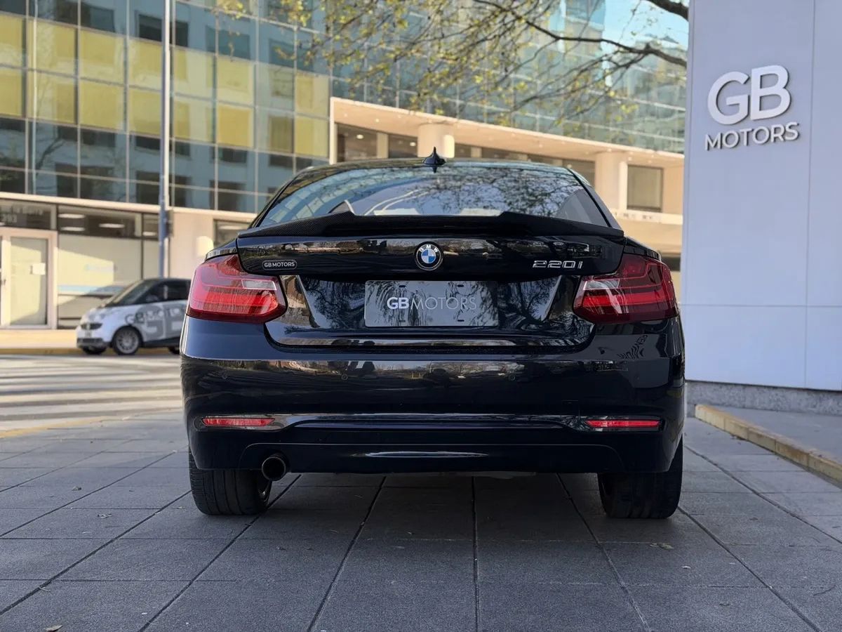bmw serie 2 2.0 220i sport line 184cv bmw serie 2 2.0 220i sport line 184cv