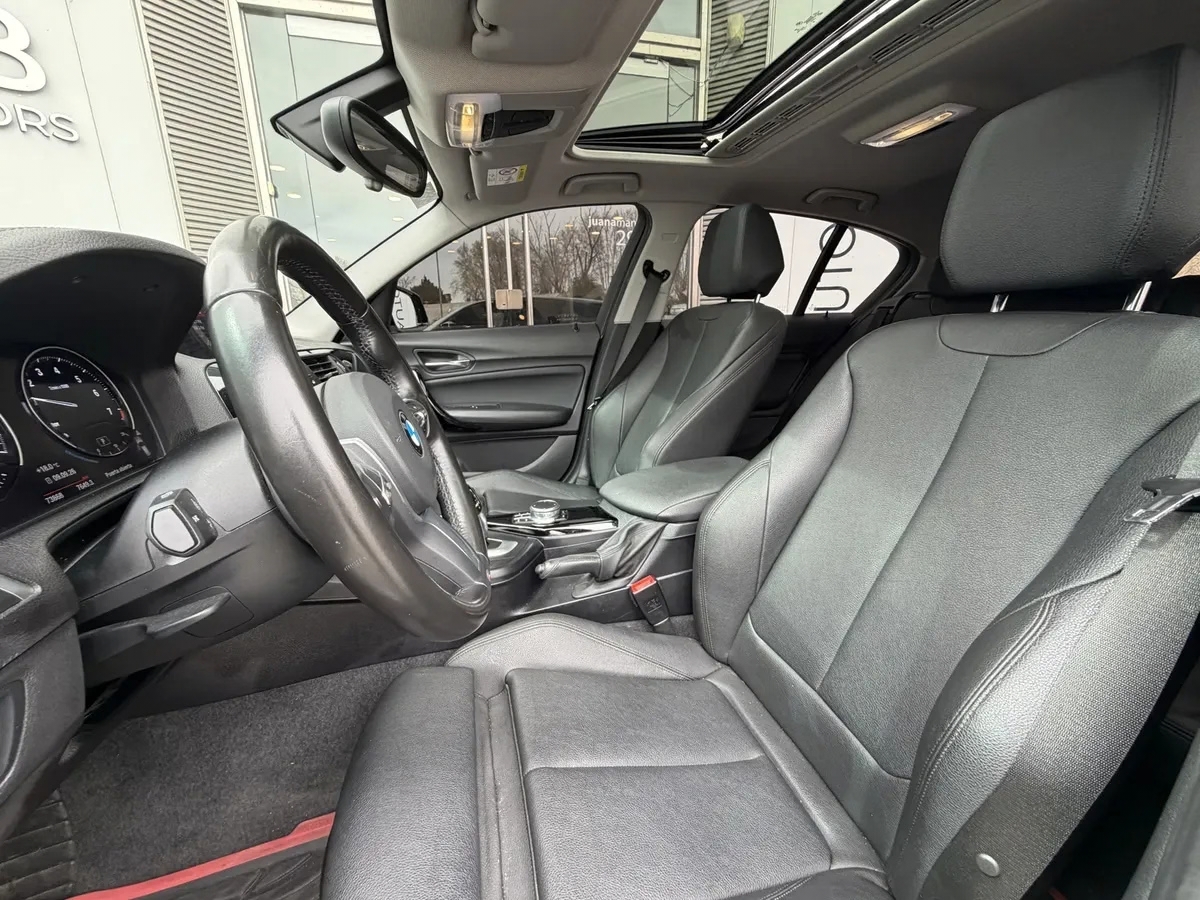 bmw serie 1 1.6 120i sport line at 177cv bmw serie 1 1.6 120i sport line at 177cv
