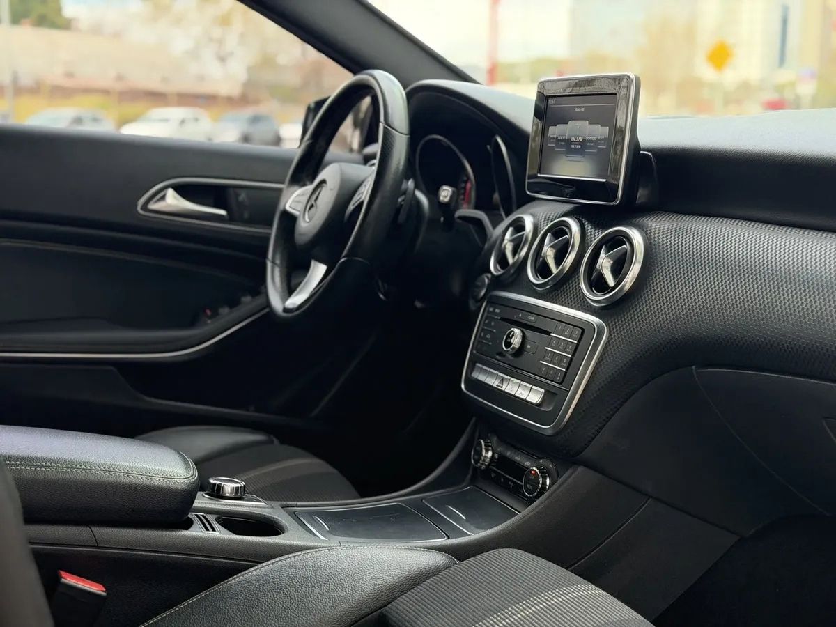 mercedes benz clase a 1.6 a200 urban 156cv mercedes benz clase a 1.6 a200 urban 156cv