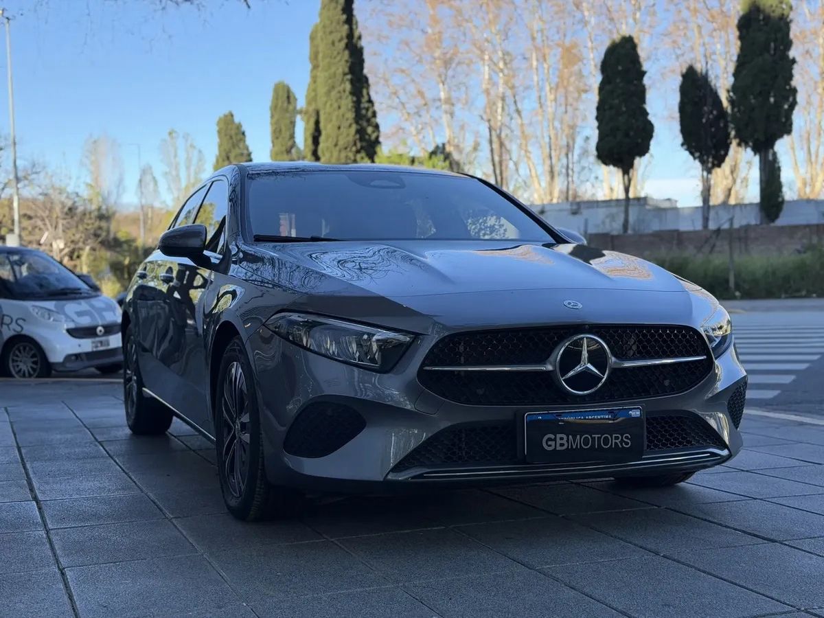 mercedes benz clase a 1.3 a200 163cv progressive hatch mercedes benz clase a 1.3 a200 163cv progressive hatch